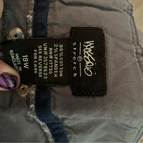 Women’s Grey Shorts-Size 18W - Picture 4 of 4